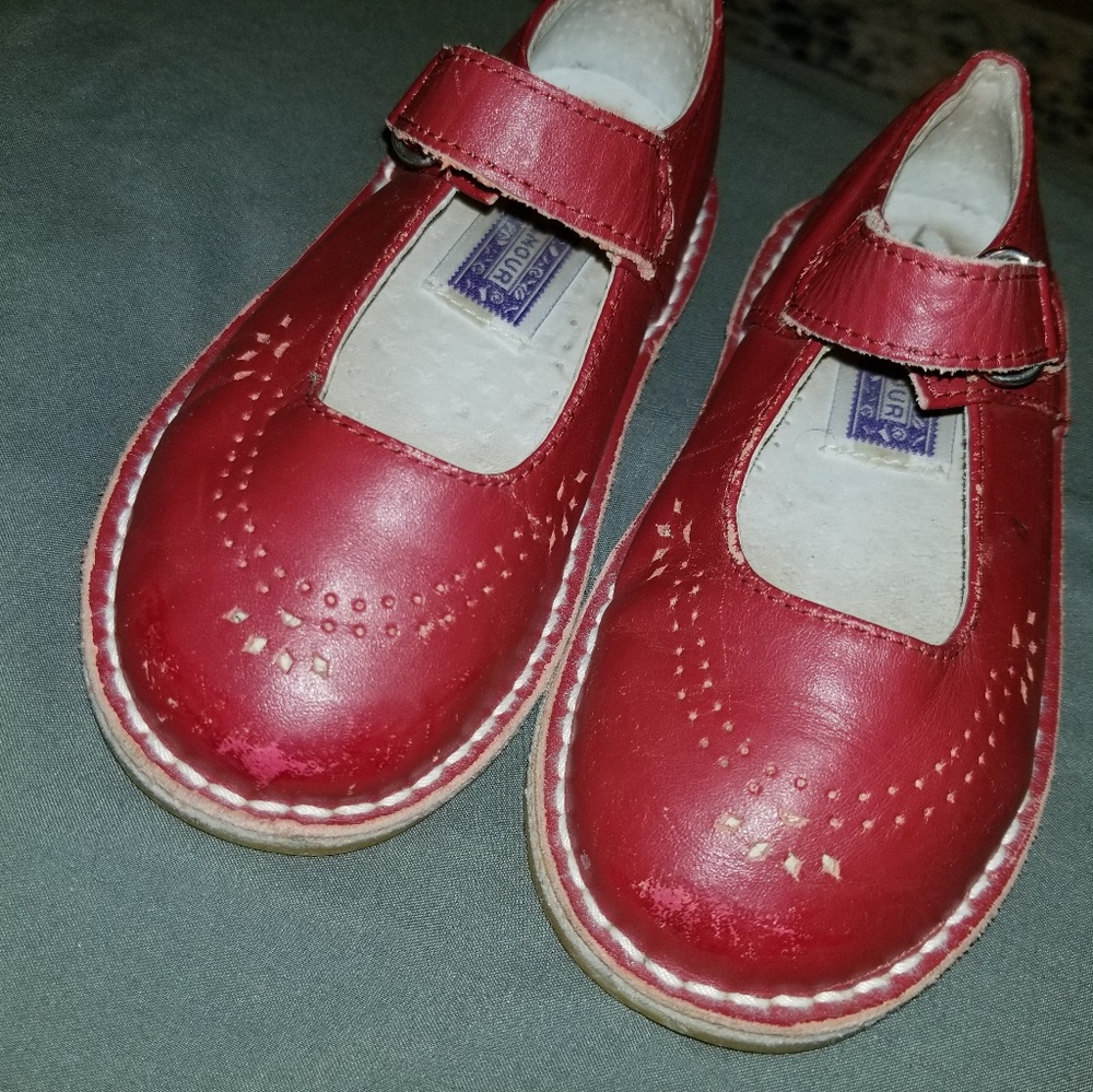 L'amour Mary Janes